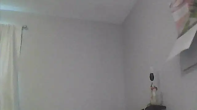 sarahkat86 online show from April 5, 11:02 pm