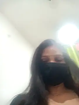 soni yhakur online show from April 15, 3:52 pm