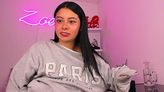 zoecams1 online show from February 19, 6:15 pm