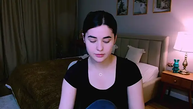 lil angel  online show from March 9, 10:25 pm