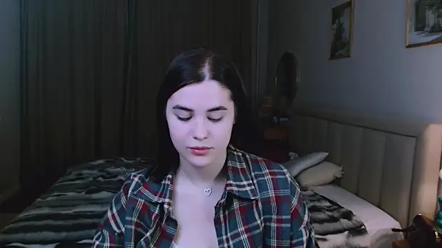 lil angel  online show from March 15, 3:12 am