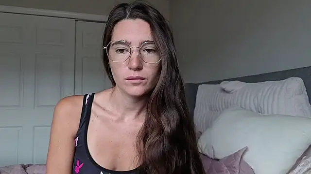 bambifarrina online show from August 5, 2:20 pm