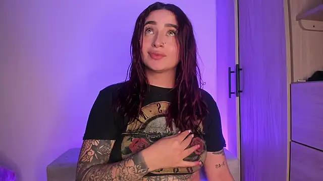 scarlett Collinss online show from February 10, 5:22 am