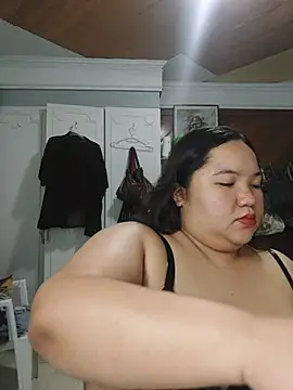 LianaCruzado online show from July 6, 2:25 pm