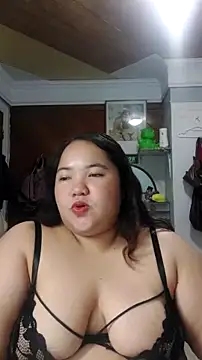 LianaCruzado online show from July 30, 1:43 pm