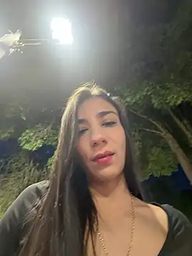 -juicy  online show from July 27, 11:45 pm