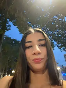 -juicy  online show from August 6, 11:28 pm