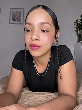 Snapshot of Yasmin777_ chatting on July 10, 10:12 pm Yasmin777 online show from July 10, 10:12 pm