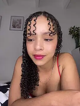 Snapshot of Yasmin777_ chatting on July 19, 9:51 pm Yasmin777 online show from July 19, 9:51 pm