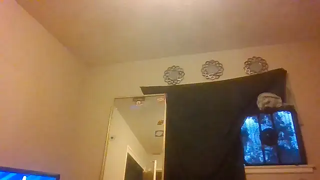 Snapshot of 1n0nlythroat chatting on July 5, 3:34 am 1n0nlythroat online show from July 5, 3:34 am