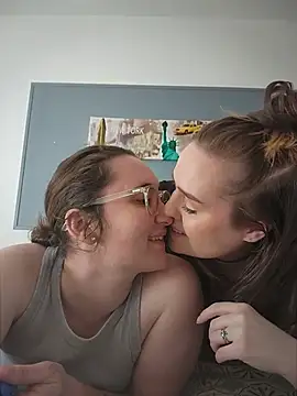 AndHerXO online show from July 24, 2:26 pm