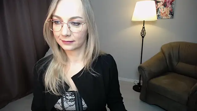 Ava Elior online show from October 30, 9:55 am