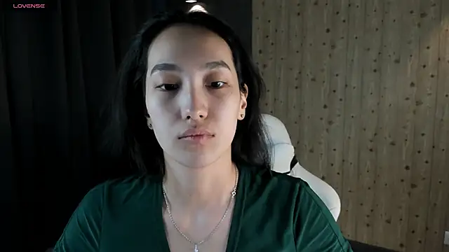 FlirtyAura online show from April 17, 3:53 am