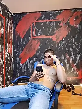 Snapshot of jhonny_thes28 chatting on May 14, 7:53 pm jhonny thes28 online show from May 14, 7:53 pm