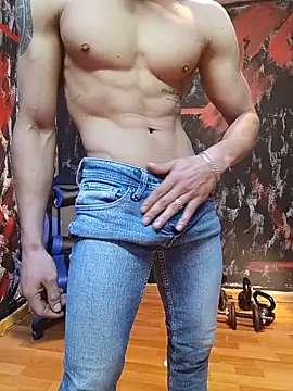 Snapshot of jhonny_thes28 chatting on May 22, 8:14 pm jhonny thes28 online show from May 22, 8:14 pm