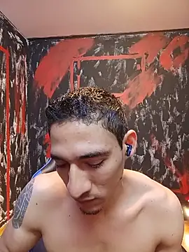 Snapshot of jhonny_thes28 chatting on June 8, 9:53 am jhonny thes28 online show from June 8, 9:53 am