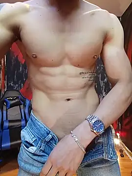Snapshot of jhonny_thes28 chatting on June 10, 9:41 am jhonny thes28 online show from June 10, 9:41 am
