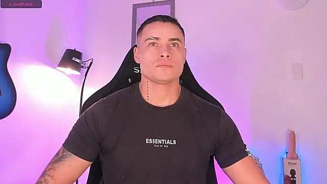 connorsmiith online show from June 2, 1:57 pm
