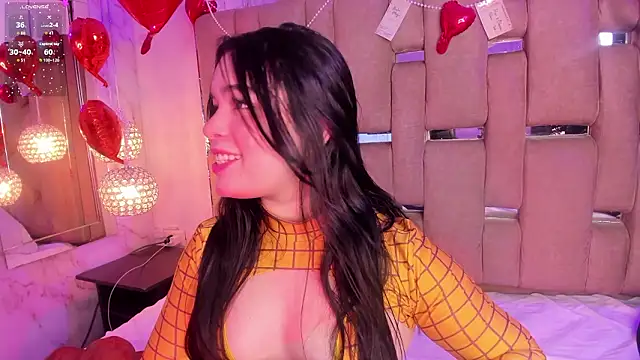 Snapshot of KateLee chatting on February 10, 8:57 pm KateLee online show from February 10, 8:57 pm