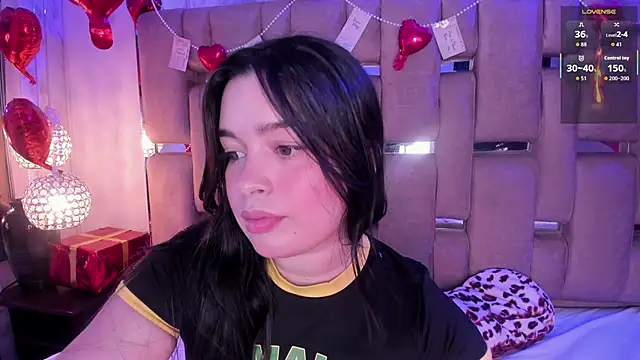 Snapshot of KateLee chatting on February 18, 4:19 am KateLee online show from February 18, 4:19 am