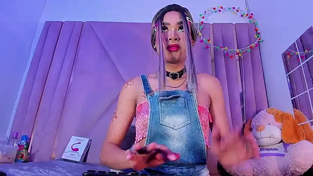 jazmin waked online show from April 9, 5:40 am