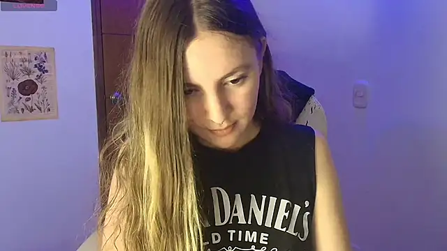 velvet  moon online show from March 2, 5:08 am