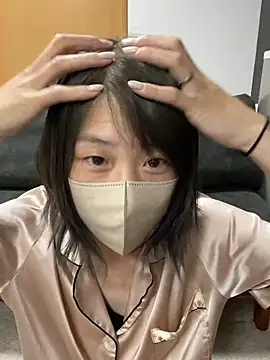 Snapshot of usako_2025 chatting on June 14, 2:19 pm usako 2025 online show from June 14, 2:19 pm
