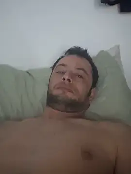 Snapshot of Carlosmauricio123 chatting on February 2, 3:33 pm Carlosmauricio123 online show from February 2, 3:33 pm