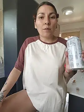 xjuanaxmaldadxxx online show from May 26, 6:15 pm