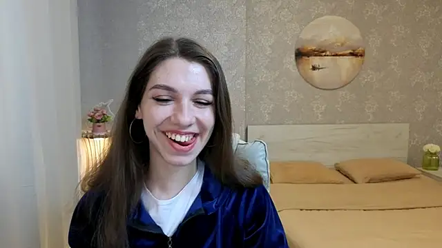 KellyShines online show from May 6, 3:17 pm