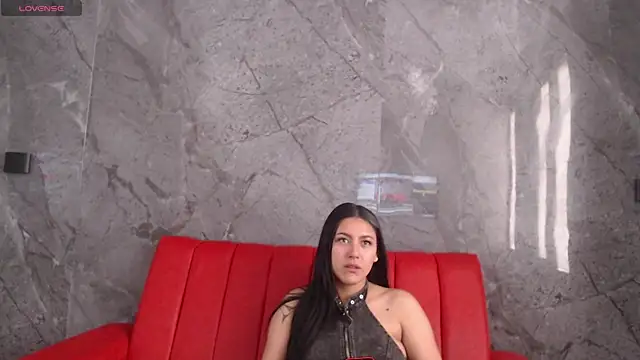 Megara 25 online show from November 1, 2:41 pm