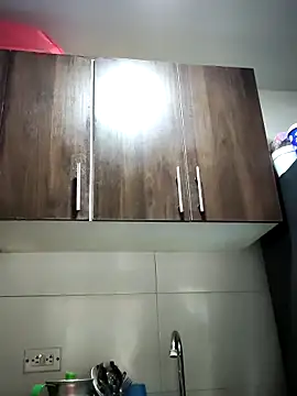 Megara 25 online show from November 28, 4:42 pm