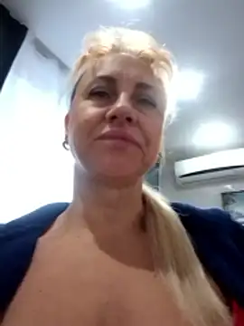 KissMiSveet online show from February 4, 2:12 pm