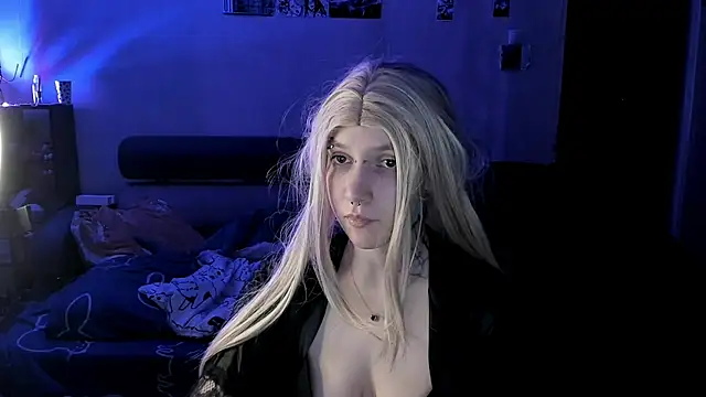 Akira-ivy online show from February 27, 7:03 pm