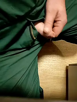 fickfreund019 online show from October 30, 4:58 am