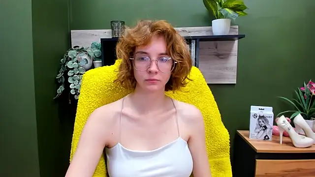 juicyPenny online show from October 16, 6:47 am