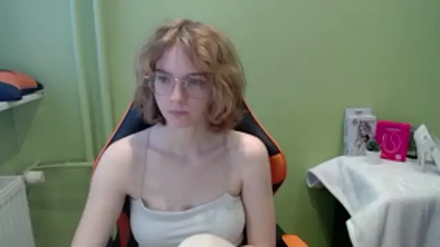 juicyPenny online show from November 21, 7:29 am