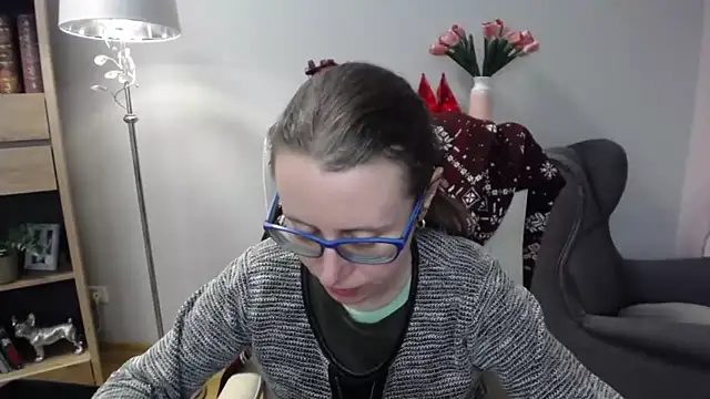 sweetxLizzy online show from February 10, 5:33 am