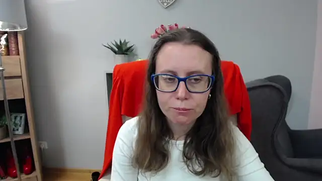 sweetxLizzy online show from April 16, 4:35 am