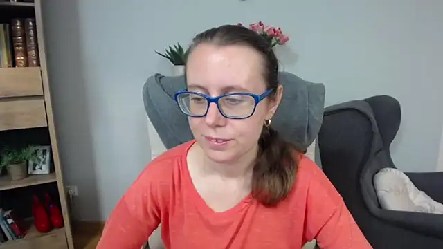 Snapshot of sweetxLizzy chatting on May 20, 4:29 am sweetxLizzy online show from May 20, 4:29 am
