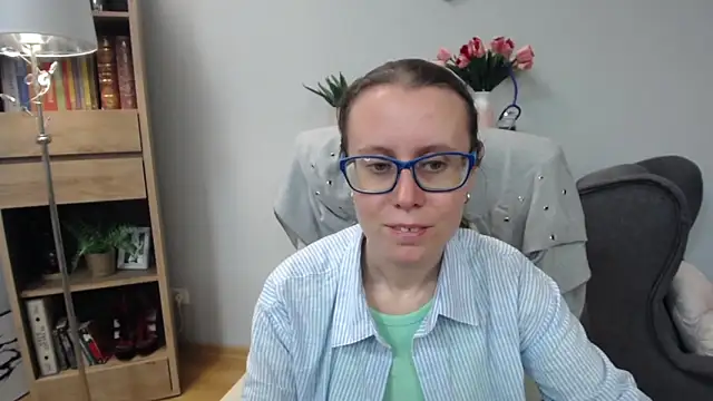 Snapshot of sweetxLizzy chatting on June 11, 4:43 am sweetxLizzy online show from June 11, 4:43 am