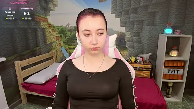 ClaraParks online show from October 23, 6:28 pm