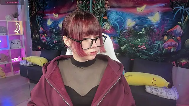 ClaraParks online show from November 14, 8:07 pm