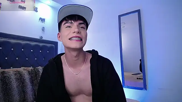 Dulcey  online show from September 30, 7:02 am