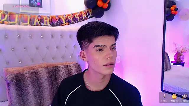 Dulcey  online show from October 13, 8:58 am