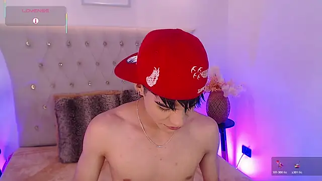 Dulcey  online show from November 22, 4:44 am