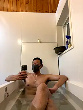 Snapshot of koukou322 chatting on December 1, 12:32 pm koukou322 online show from December 1, 12:32 pm