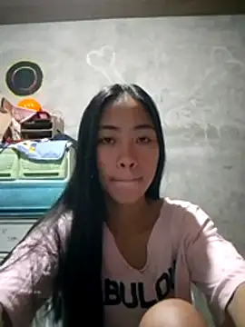SweetMissPinay18 online show from May 23, 2:10 pm