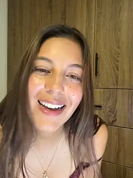 Snapshot of Emmy_Meadows chatting on May 16, 12:07 am Emmy Meadows online show from May 16, 12:07 am