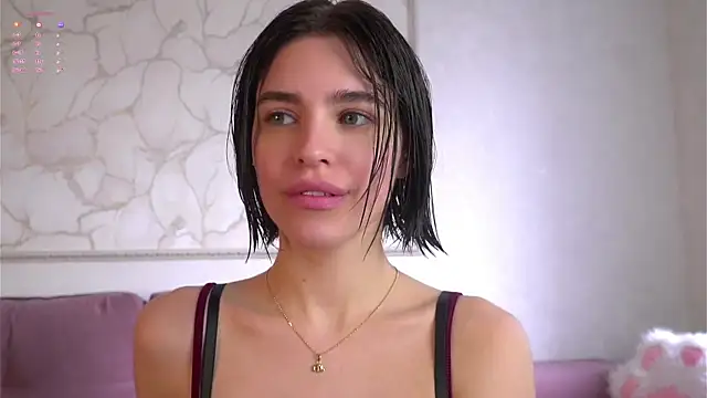 EleneButton online show from April 4, 1:15 am